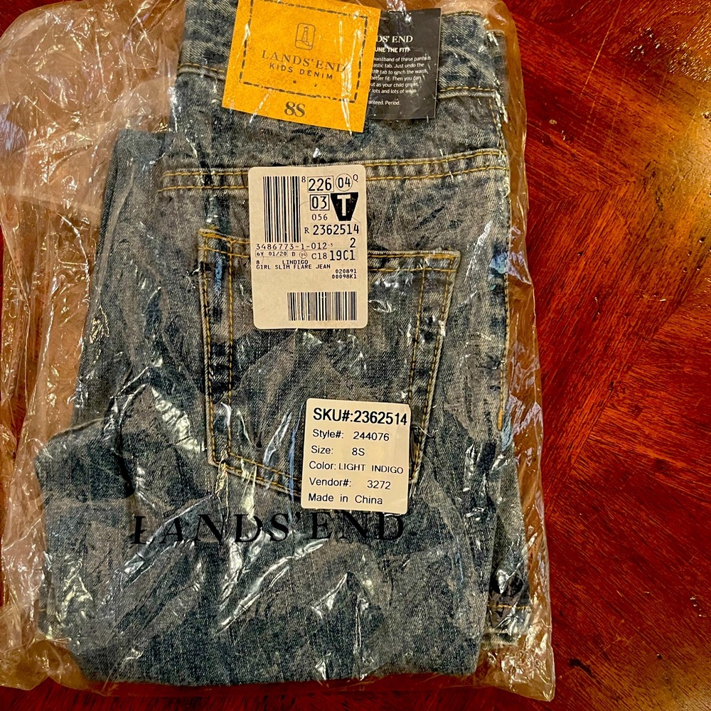 Lands End Girls Flare Jeans. NWT. 8 slim.